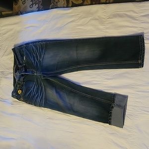 Women Dereon Capri jeans.  Cuff or not. Size  3